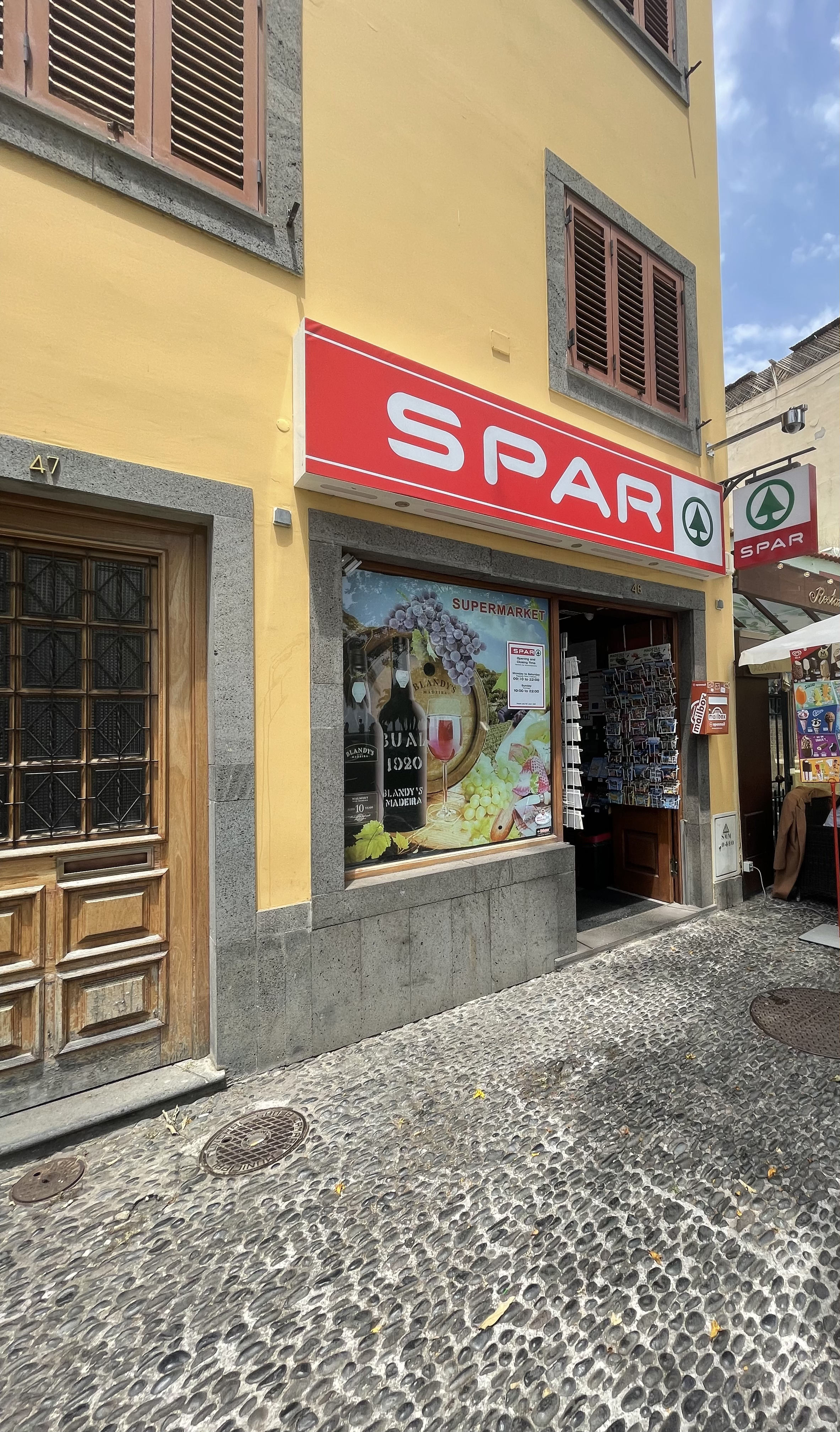 Kleiner SPAR in Funchal auf Madeira (2)